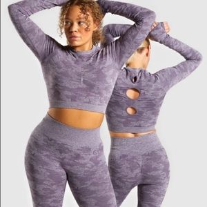 CAMO SEAMLESS LONG SLEEVE CROP TOP + leggings set